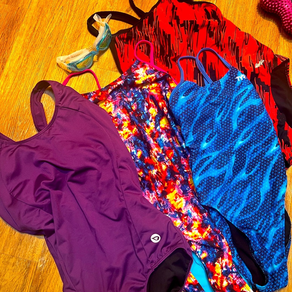 Women’s Swimsuit Bundle w/New Balance Vibram Shoes and Accessories
